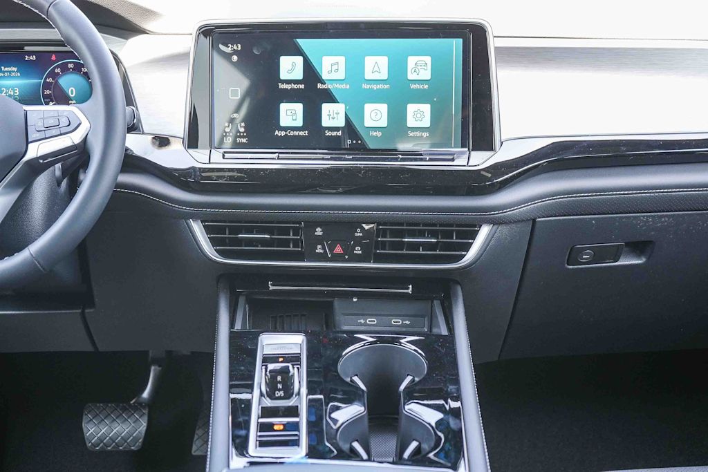 Thumbnail: 2026 Volkswagen Atlas - 13