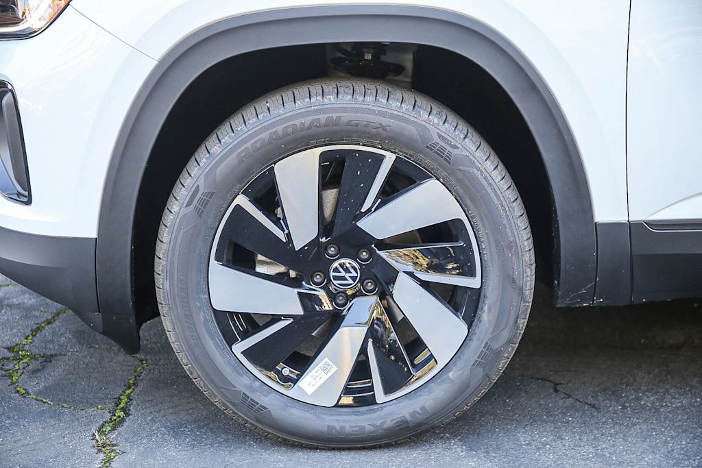 Thumbnail: 2024 Volkswagen Atlas - 8