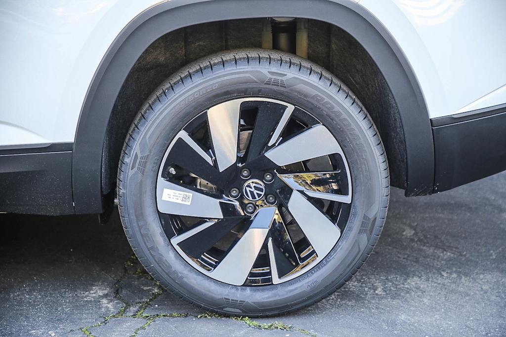 Thumbnail: 2024 Volkswagen Atlas - 22