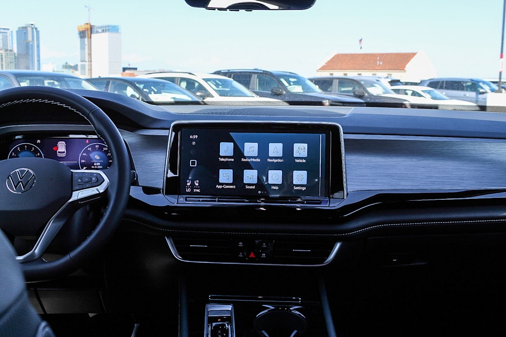 Thumbnail: 2024 Volkswagen Atlas - 10