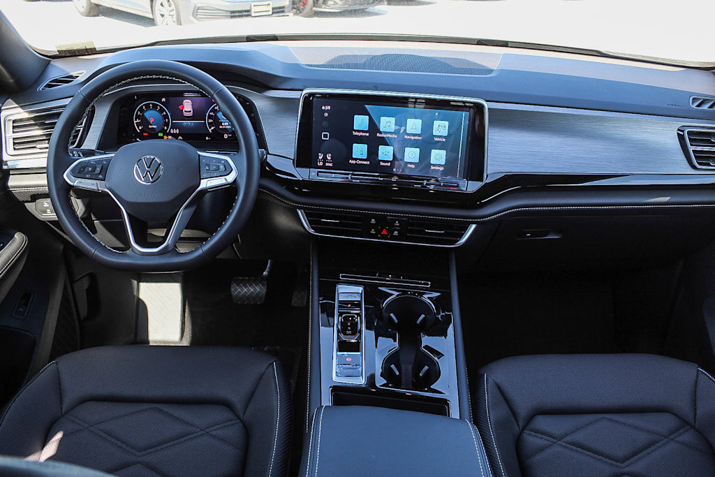 Thumbnail: 2024 Volkswagen Atlas - 3