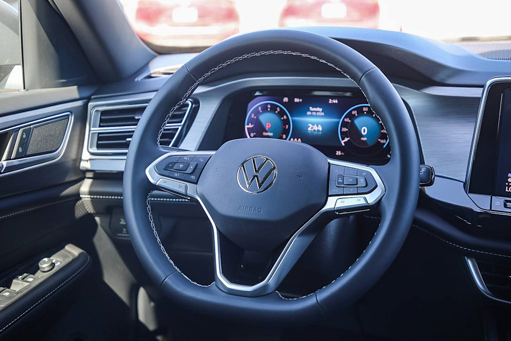 Thumbnail: 2024 Volkswagen Atlas - 10