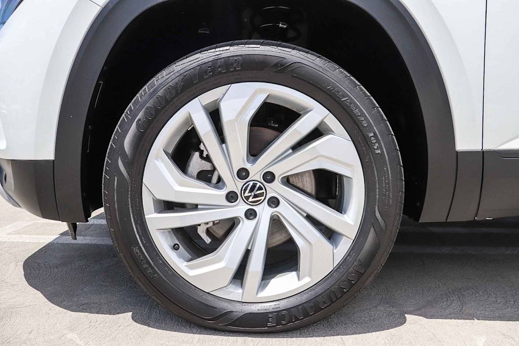 Thumbnail: 2022 Volkswagen Atlas - 21