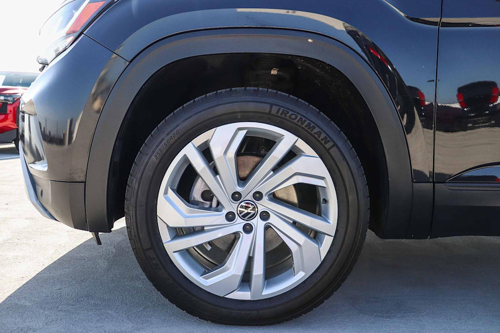 Thumbnail: 2021 Volkswagen Atlas - 21