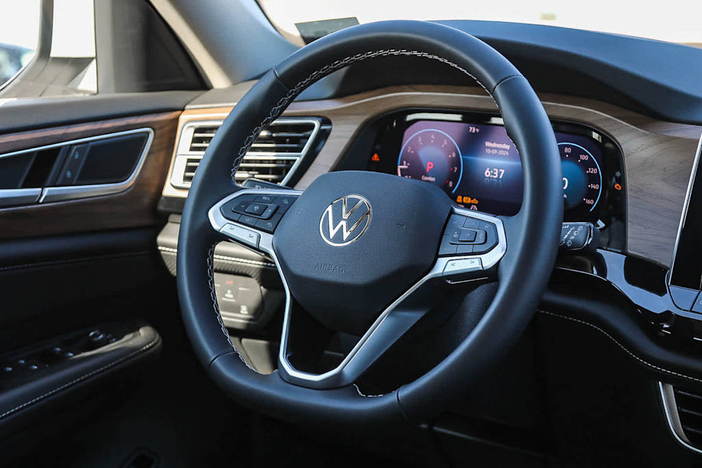 Thumbnail: 2024 Volkswagen Atlas - 14