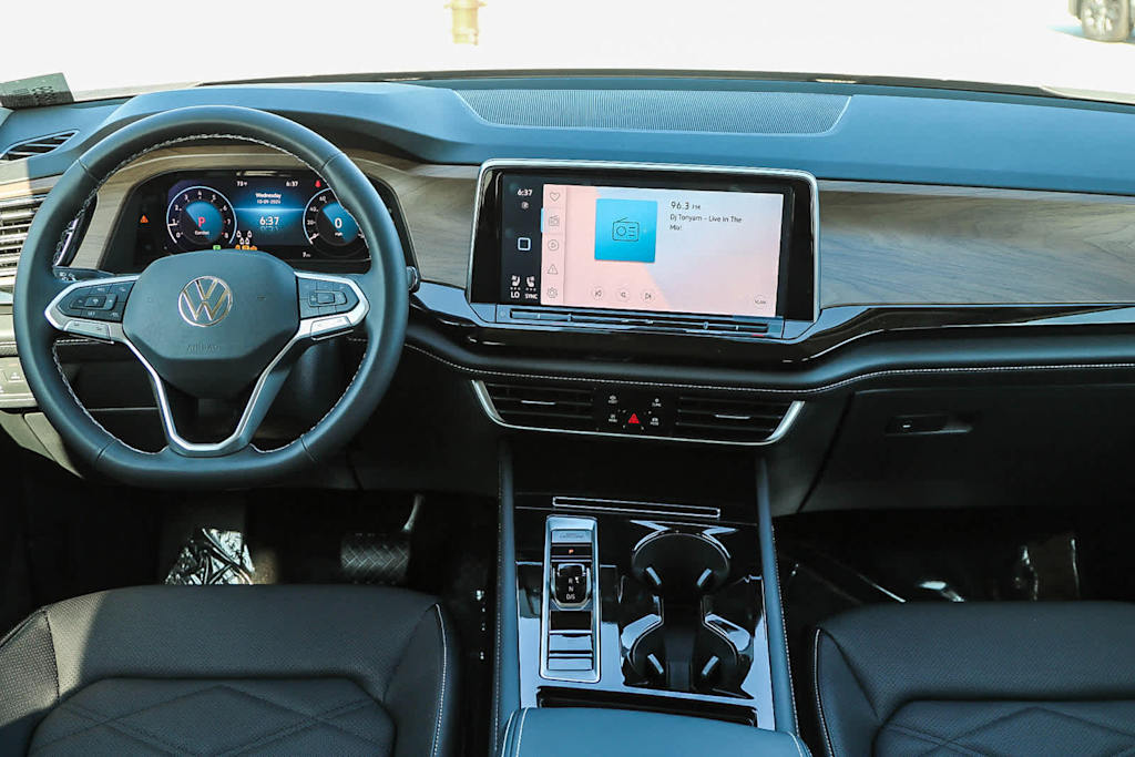 Thumbnail: 2024 Volkswagen Atlas - 3