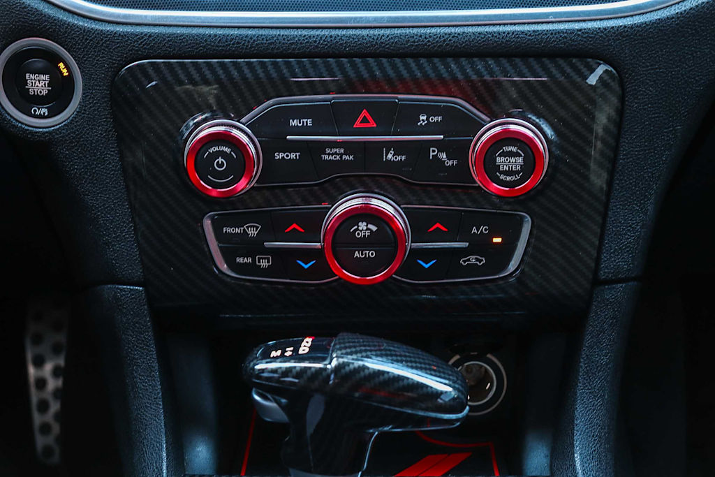 Thumbnail: 2017 Dodge Charger - 22