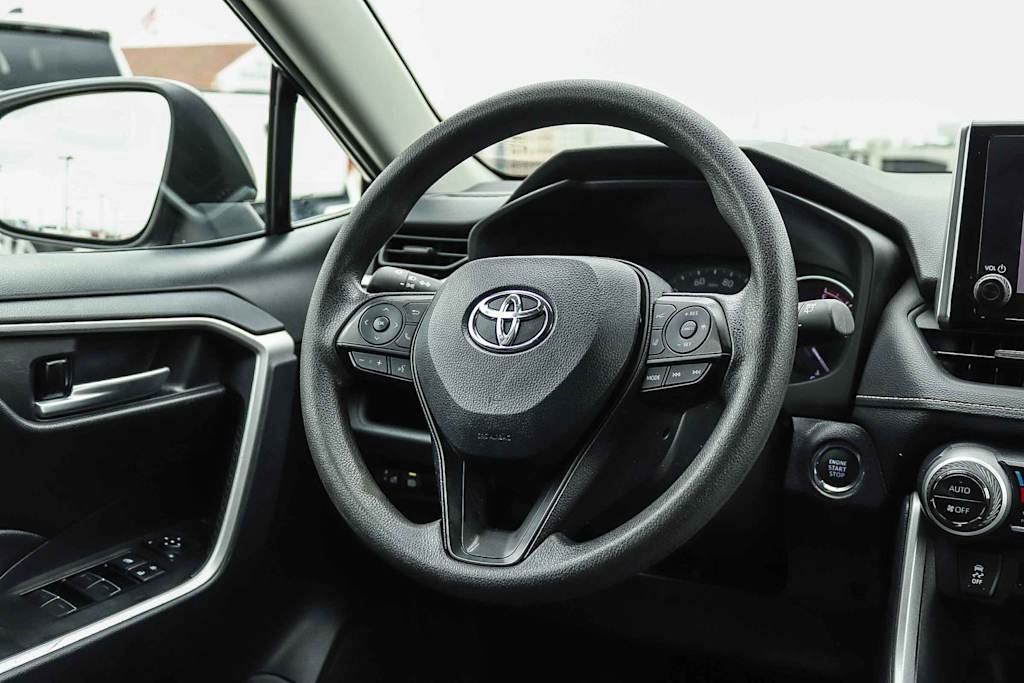 Thumbnail: 2025 Toyota RAV4 - 9