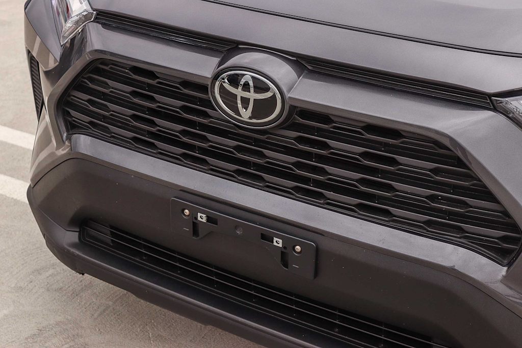 Thumbnail: 2025 Toyota RAV4 - 6