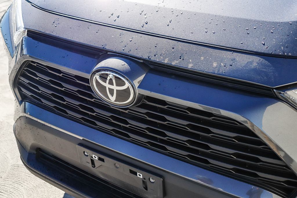 Thumbnail: 2022 Toyota RAV4 - 6