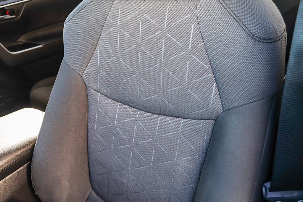 Thumbnail: 2022 Toyota RAV4 - 11