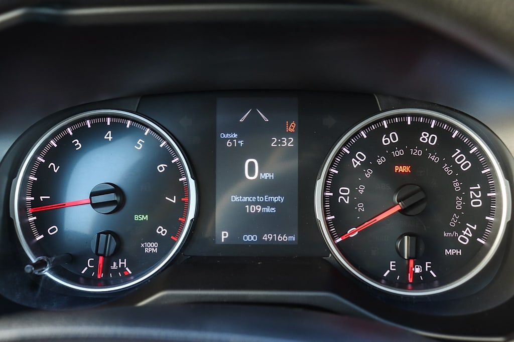 Thumbnail: 2022 Toyota RAV4 - 17