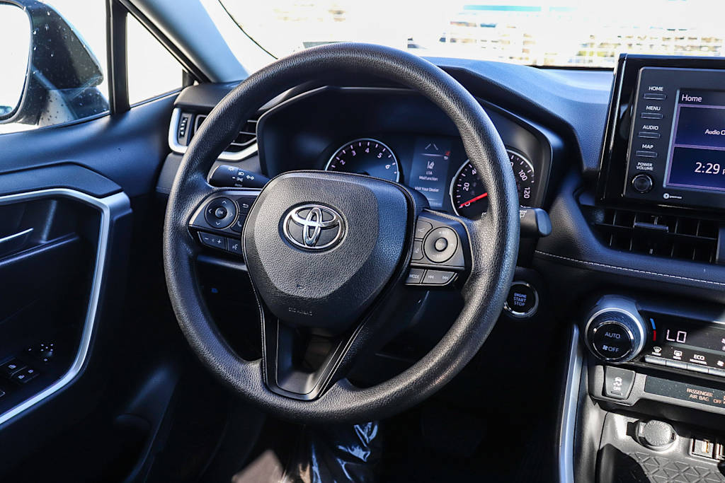 Thumbnail: 2022 Toyota RAV4 - 13