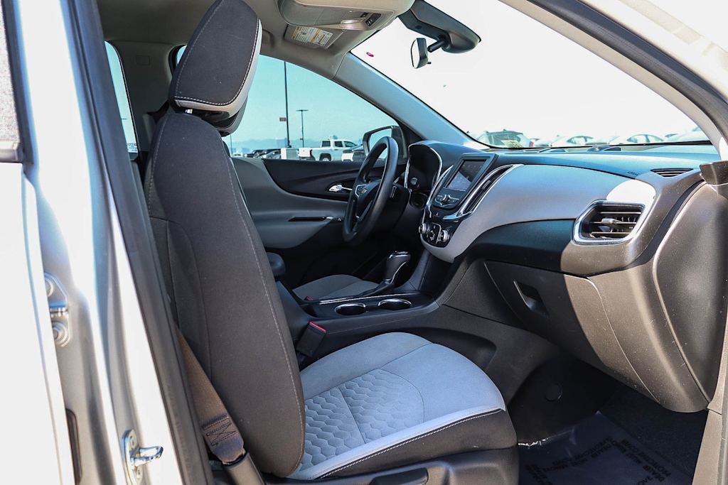 Thumbnail: 2020 Chevrolet Equinox - 10