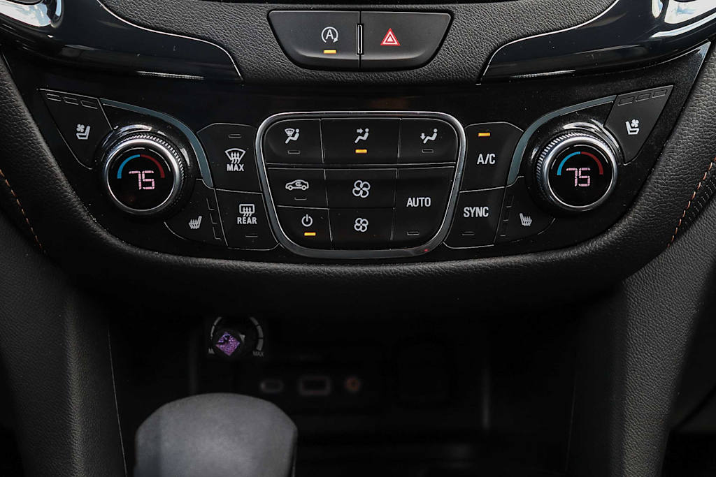 Thumbnail: 2024 Chevrolet Equinox - 22