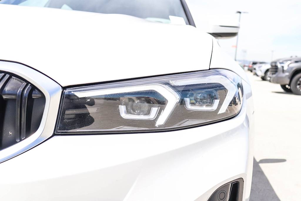 Thumbnail: 2024 BMW 3 Series - 17