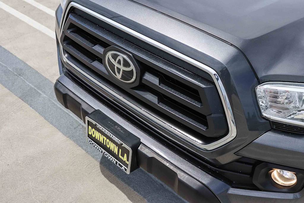 Thumbnail: 2021 Toyota Tacoma - 6