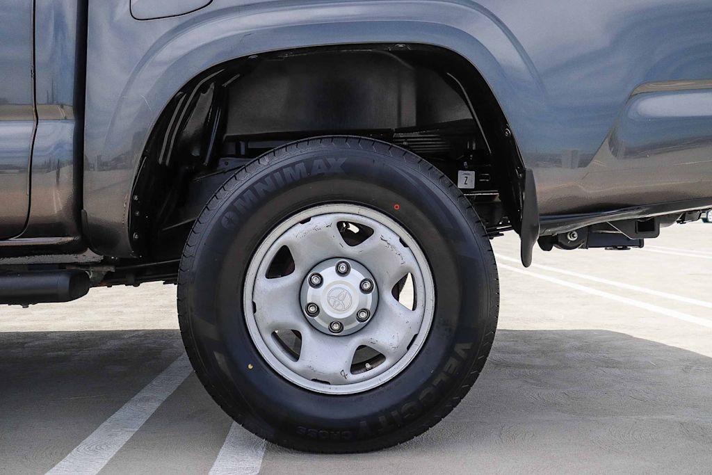 Thumbnail: 2021 Toyota Tacoma - 7