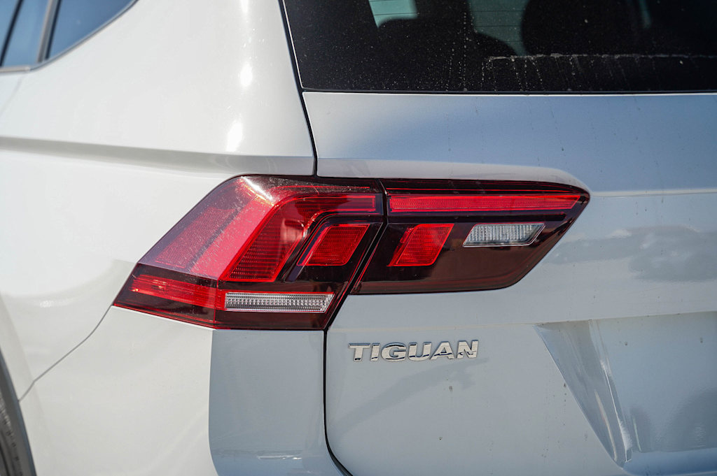 2021 Volkswagen Tiguan S 19