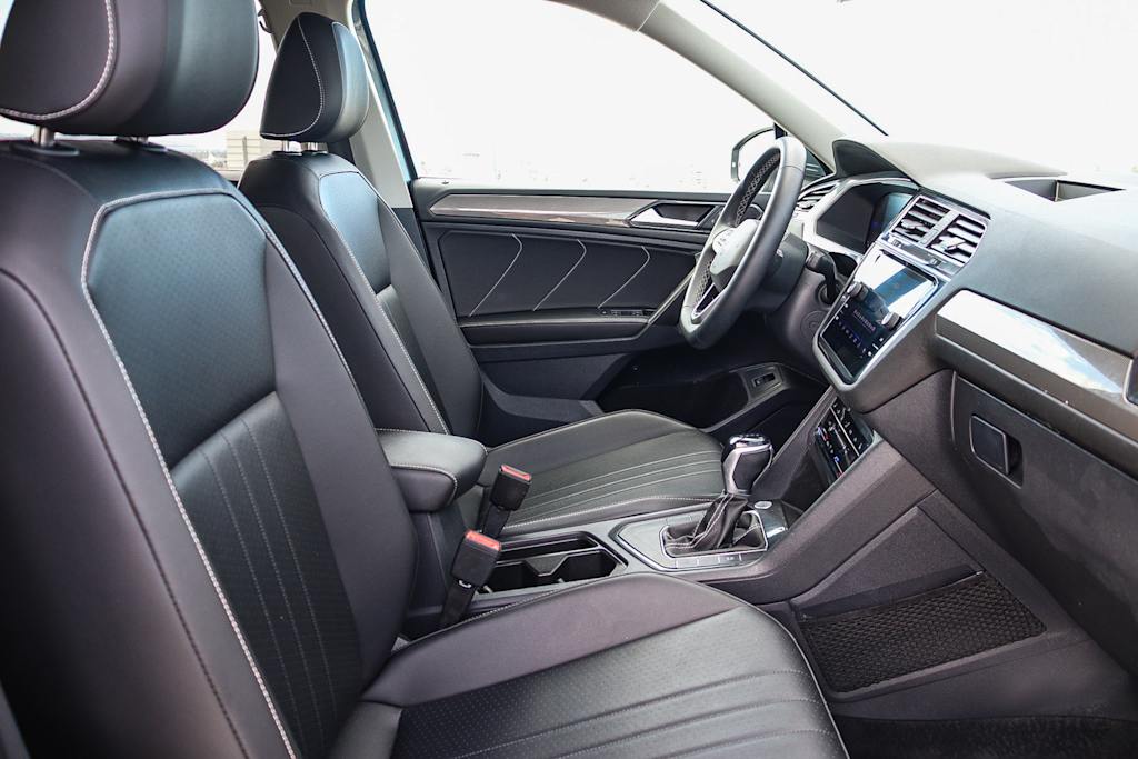 Thumbnail: 2022 Volkswagen Tiguan - 9