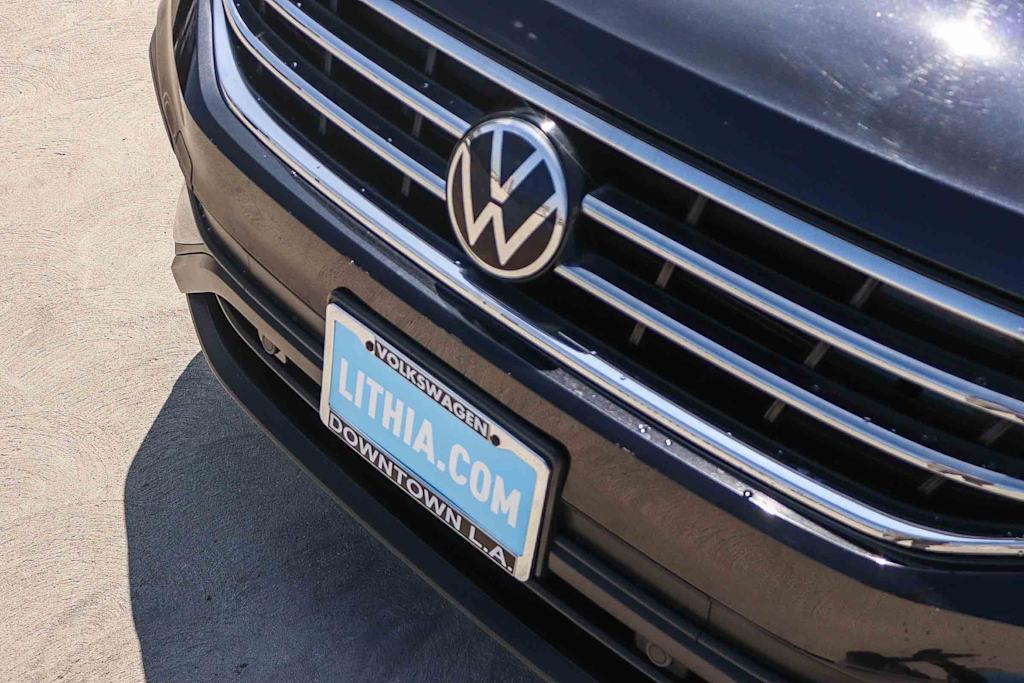Thumbnail: 2022 Volkswagen Tiguan - 6
