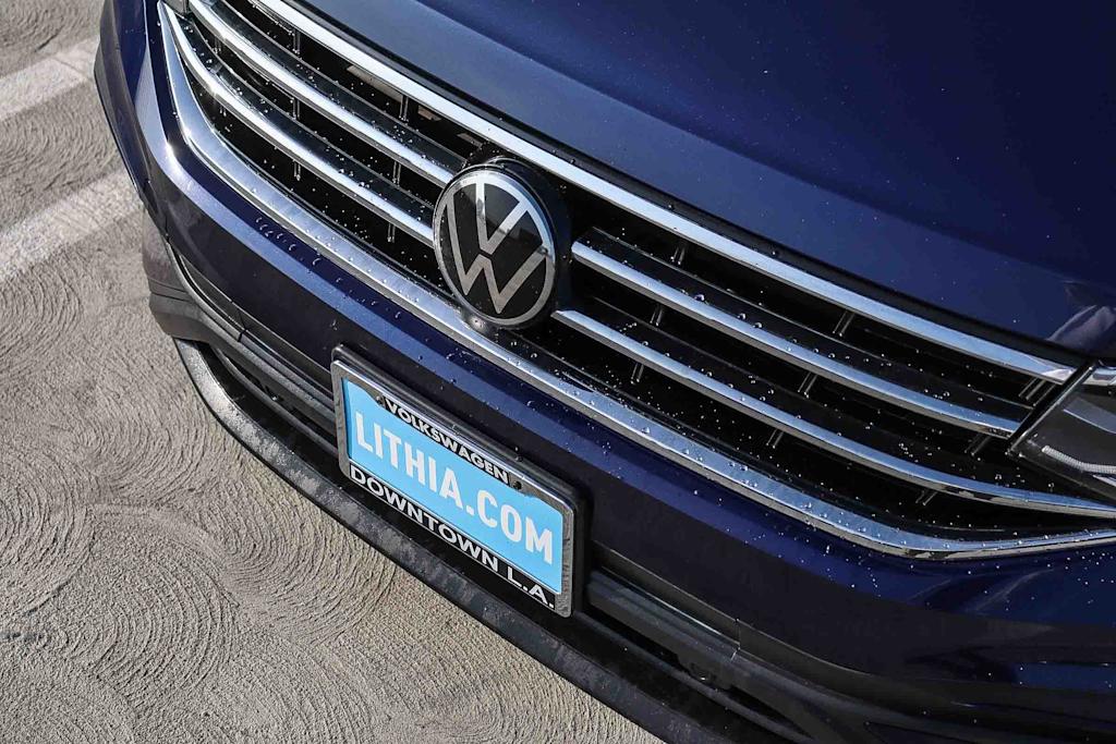 Thumbnail: 2023 Volkswagen Tiguan - 6