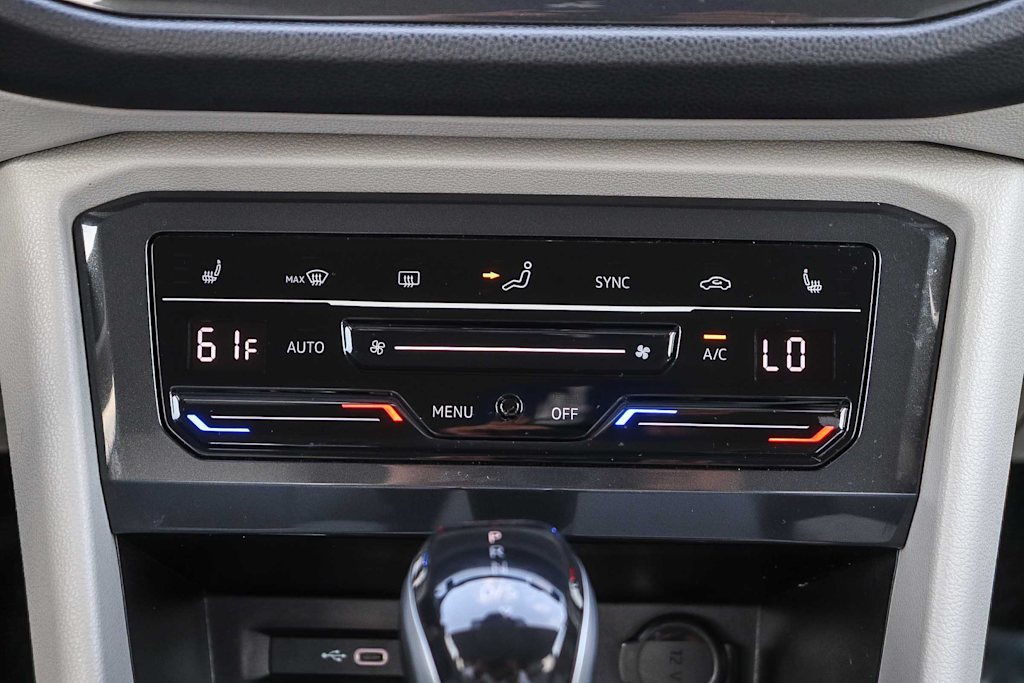 Thumbnail: 2023 Volkswagen Tiguan - 22