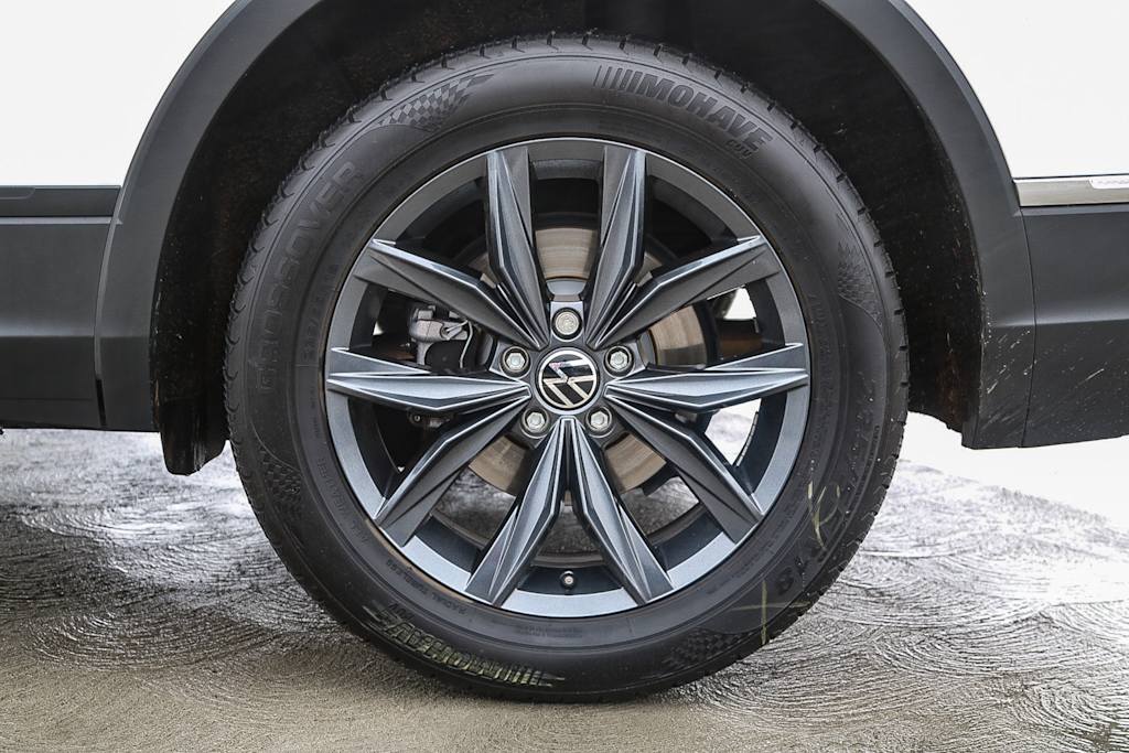 2023 Volkswagen Tiguan SE 7