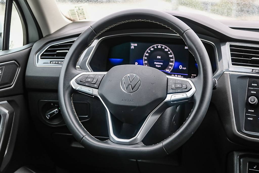 2023 Volkswagen Tiguan SE 13