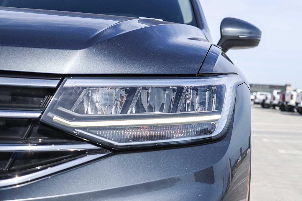 Thumbnail: 2022 Volkswagen Tiguan - 19