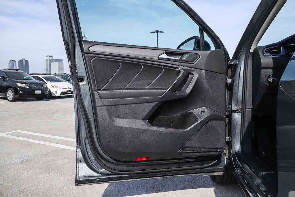Thumbnail: 2022 Volkswagen Tiguan - 26