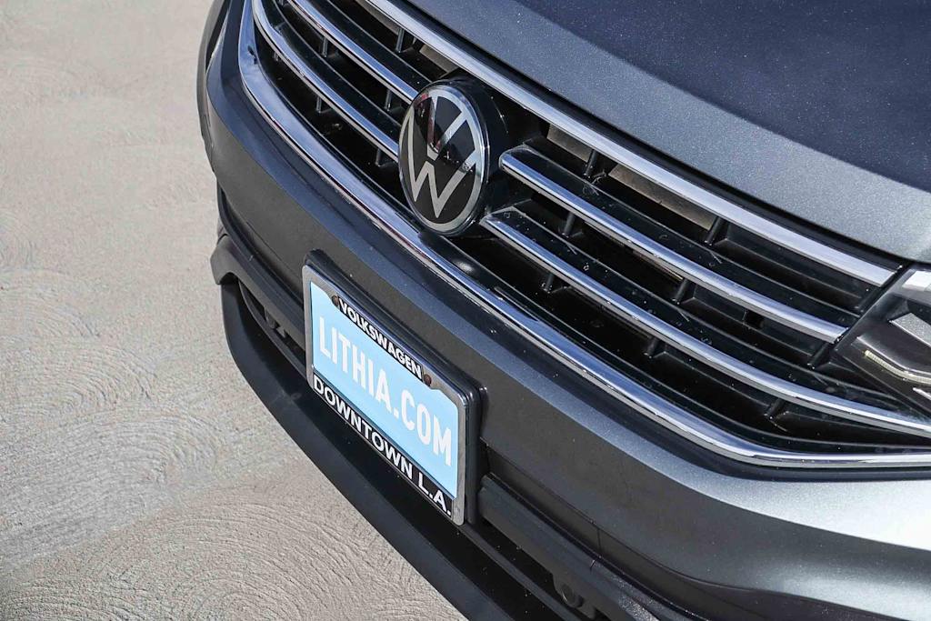 Thumbnail: 2022 Volkswagen Tiguan - 6