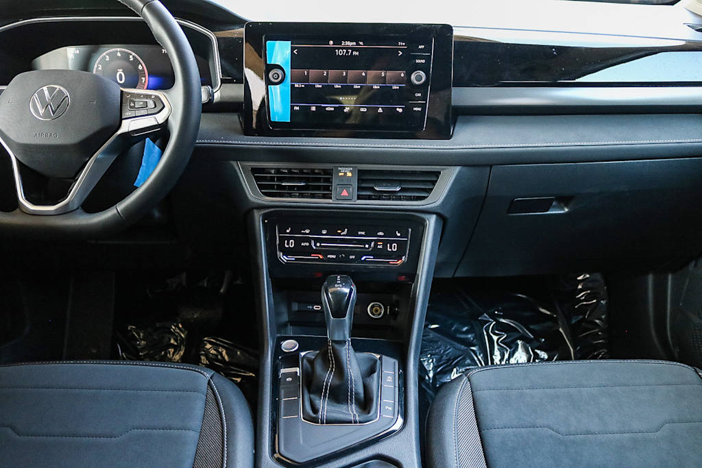 Thumbnail: 2025 Volkswagen Taos - 9