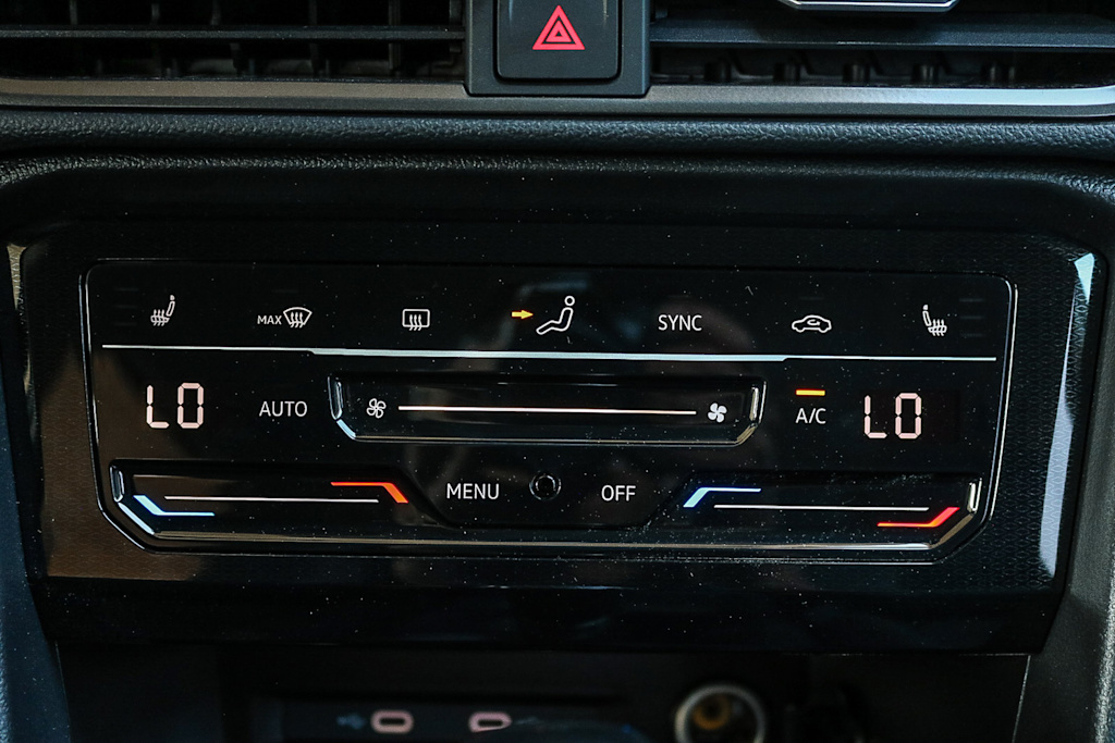 Thumbnail: 2025 Volkswagen Taos - 21