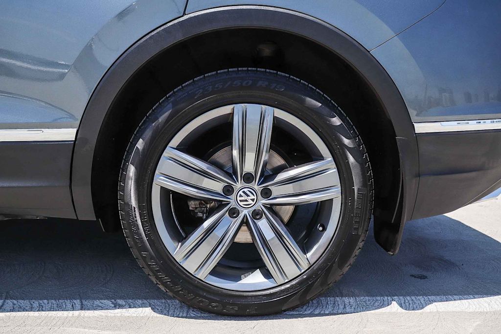 Thumbnail: 2018 Volkswagen Tiguan - 7