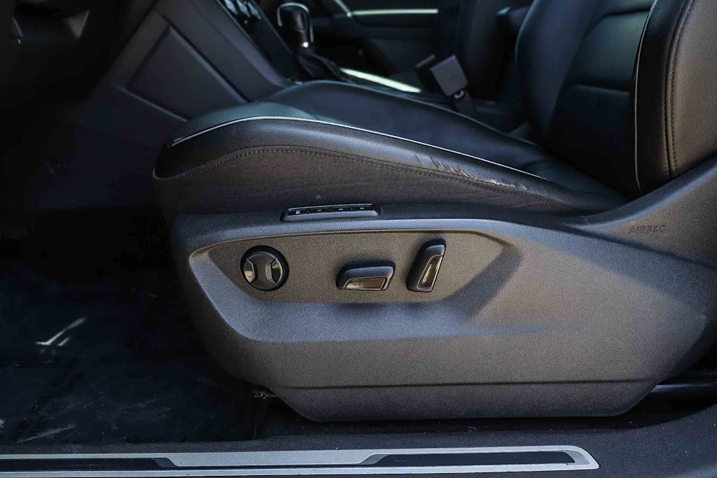 Thumbnail: 2018 Volkswagen Tiguan - 24