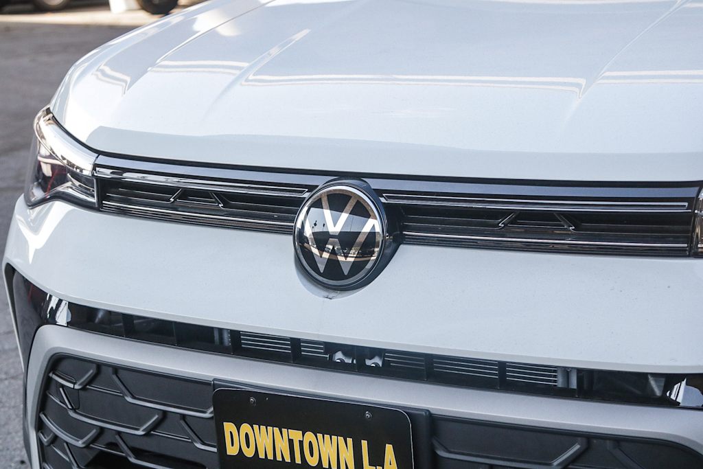 Thumbnail: 2025 Volkswagen Taos - 6