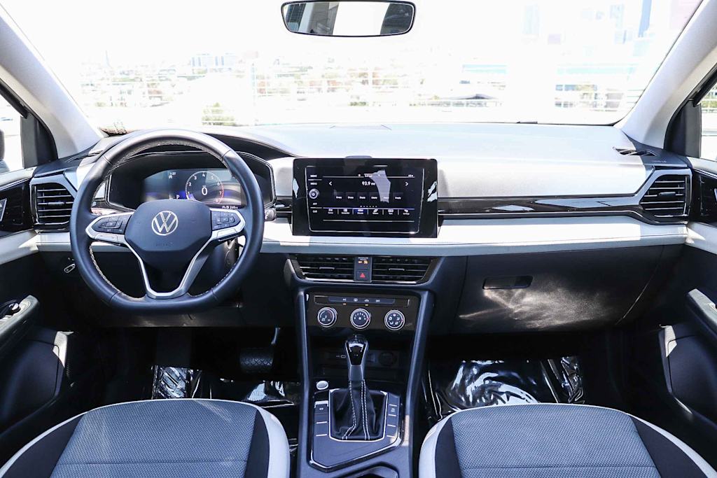 Thumbnail: 2025 Volkswagen Taos - 2