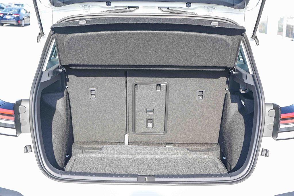 Thumbnail: 2026 Volkswagen Taos - 17