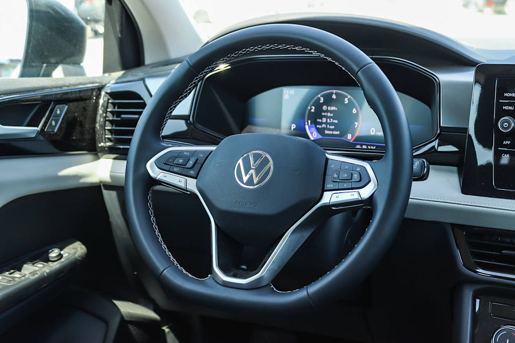 Thumbnail: 2026 Volkswagen Taos - 9