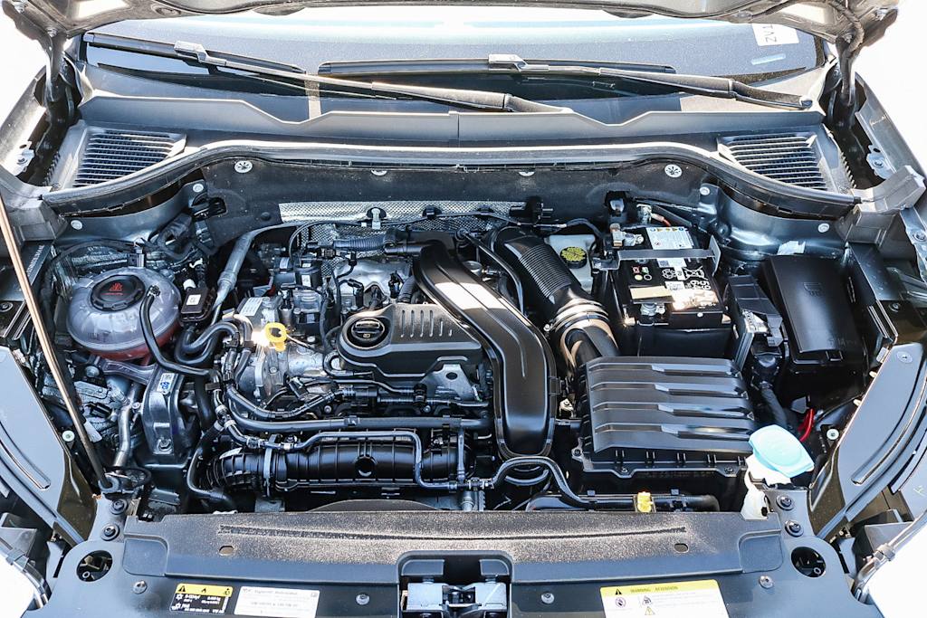 Thumbnail: 2024 Volkswagen Taos - 8