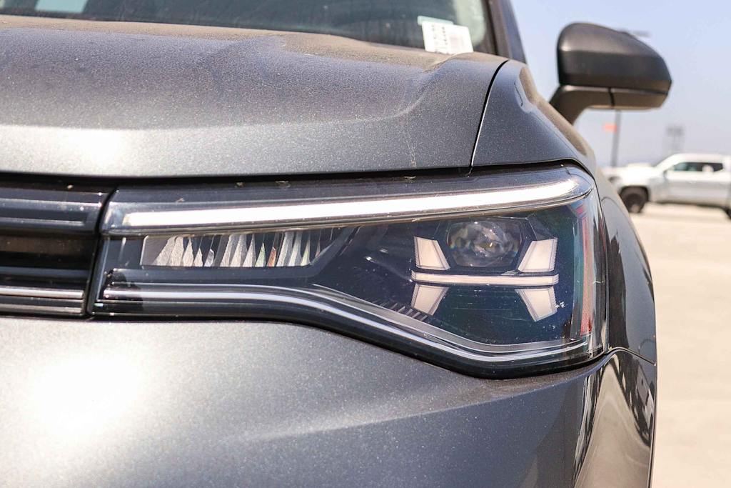 Thumbnail: 2025 Volkswagen Taos - 17