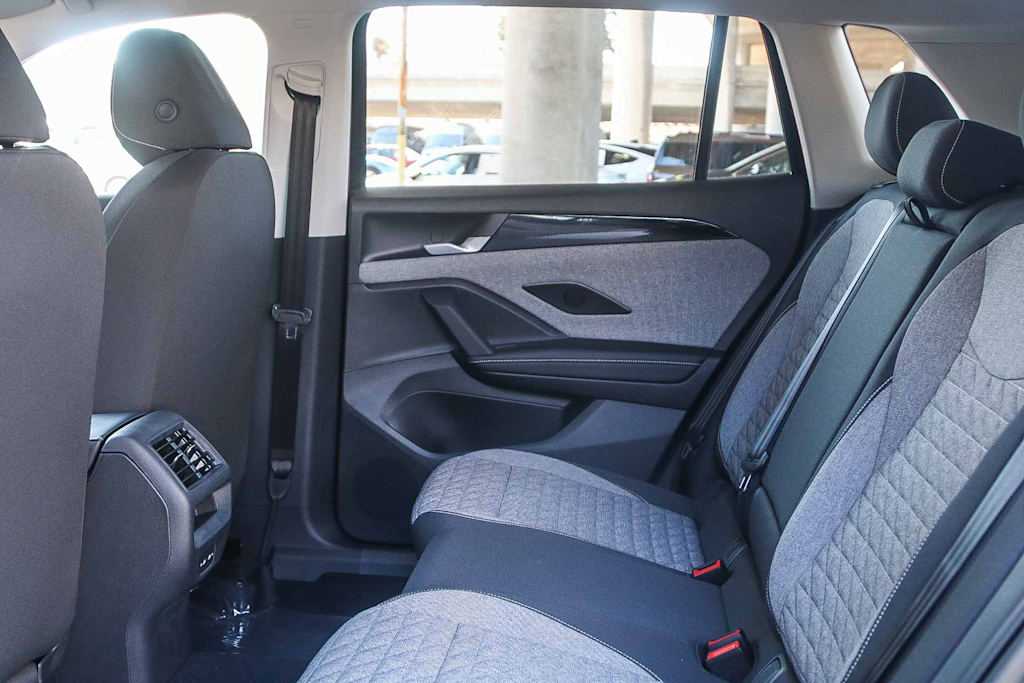 Thumbnail: 2025 Volkswagen Tiguan - 12