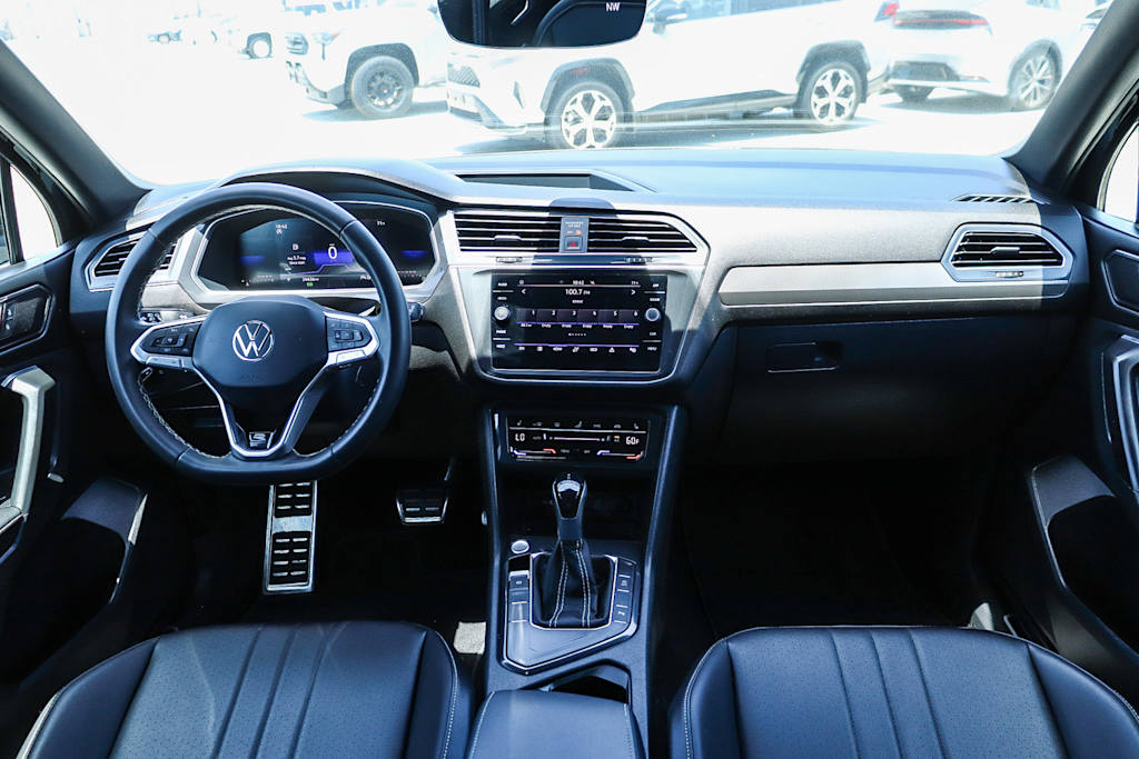 Thumbnail: 2023 Volkswagen Tiguan - 2