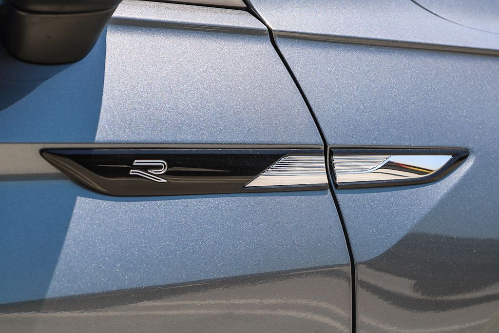 Thumbnail: 2023 Volkswagen Tiguan - 6