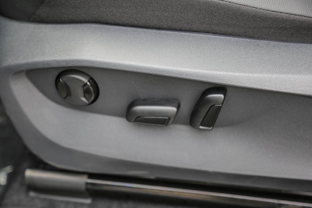 2024 Volkswagen Tiguan SE R-Line Black 25