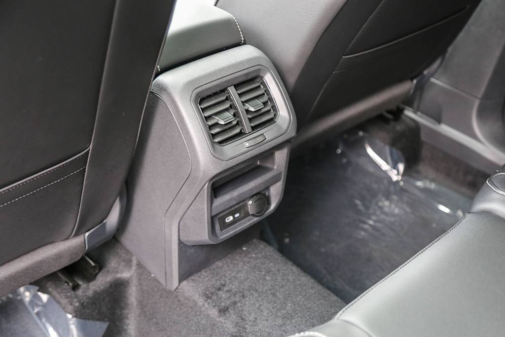 2024 Volkswagen Tiguan SE R-Line Black 12