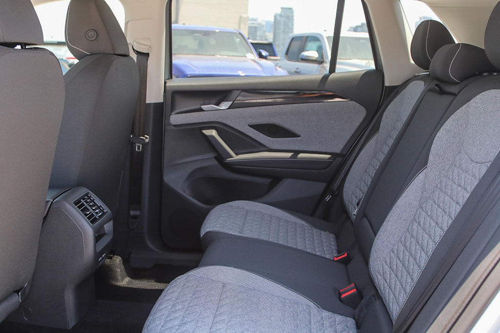 Thumbnail: 2025 Volkswagen Tiguan - 12