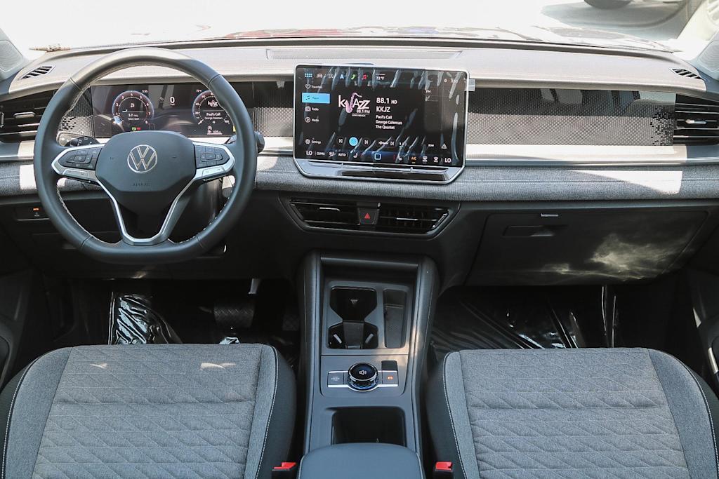 Thumbnail: 2025 Volkswagen Tiguan - 2