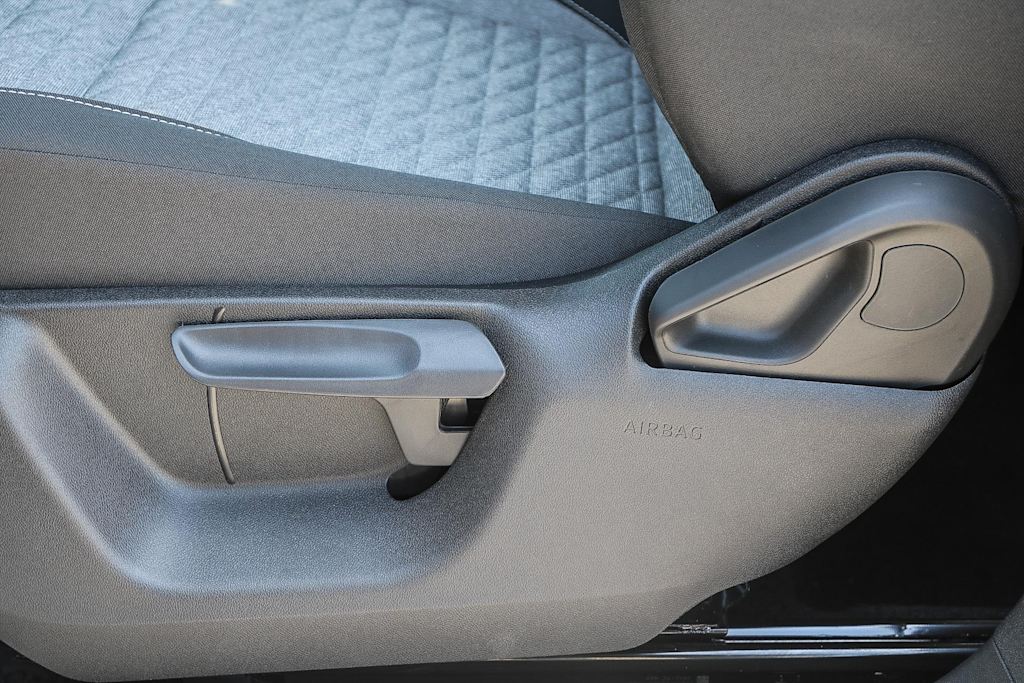 Thumbnail: 2025 Volkswagen Tiguan - 24